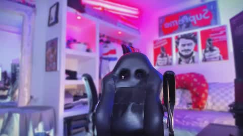 Tht BOSS Eren online show from February 19, 3:46 am