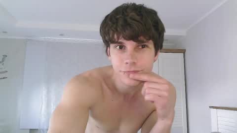 Eric Crush online show from June 3, 4:26 am