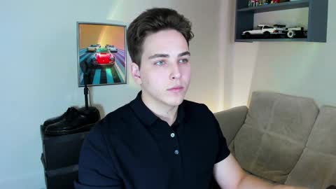 Snapshot of eric_ether chatting on October 2, 4:47 pm Eric online show from October 2, 4:47 pm