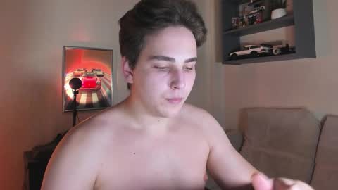 Snapshot of eric_ether chatting on November 28, 8:22 pm Eric online show from November 28, 8:22 pm