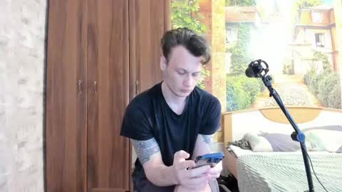 Snapshot of eric_the_vikking chatting on September 22, 5:42 am Eric online show from September 22, 5:42 am