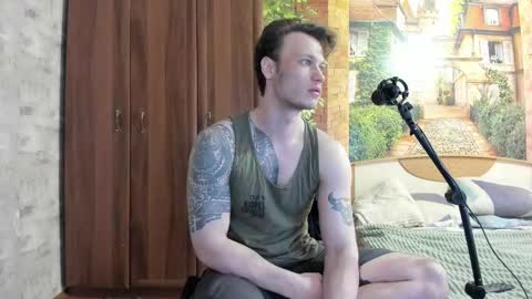 Snapshot of eric_the_vikking chatting on October 6, 8:56 am Eric online show from October 6, 8:56 am