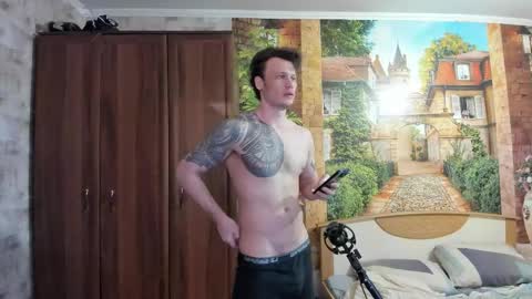 Snapshot of eric_the_vikking chatting on October 20, 1:00 pm Eric online show from October 20, 1:00 pm