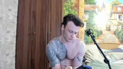 Snapshot of eric_the_vikking chatting on October 21, 8:59 am Eric online show from October 21, 8:59 am