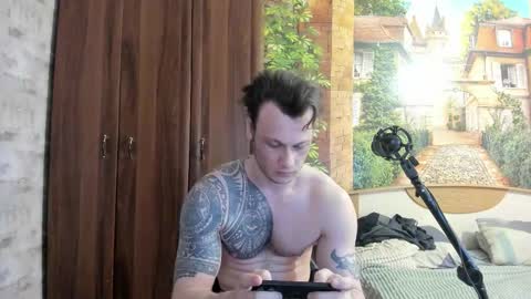 Snapshot of eric_the_vikking chatting on October 25, 8:55 am Eric online show from October 25, 8:55 am