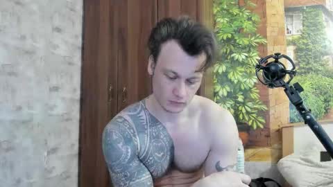 Snapshot of eric_the_vikking chatting on November 15, 2:24 pm Eric online show from November 15, 2:24 pm