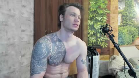 Snapshot of eric_the_vikking chatting on November 24, 1:16 am Eric online show from November 24, 1:16 am