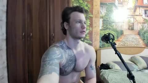 Snapshot of eric_the_vikking chatting on December 2, 3:40 pm Eric online show from December 2, 3:40 pm