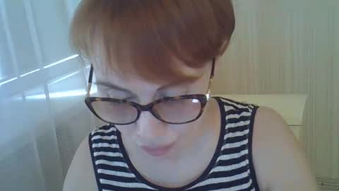 erica_lynn online show from April 14, 1:17 pm
