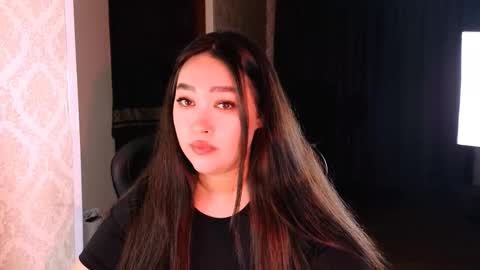 Snapshot of erica_wayne chatting on November 29, 10:13 pm Erica Wayne online show from November 29, 10:13 pm