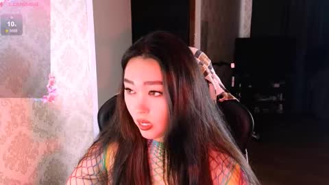 Snapshot of erica_wayne chatting on December 19, 7:48 am Erica Wayne online show from December 19, 7:48 am