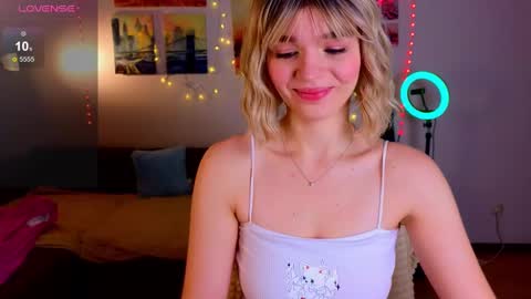 Snapshot of erica_winterr chatting on January 27, 6:30 am Erica Winterr online show from January 27, 6:30 am