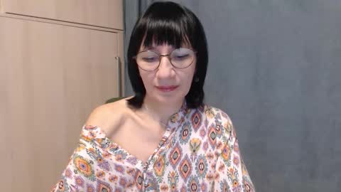 ericablack8 online show from February 23, 4:37 pm