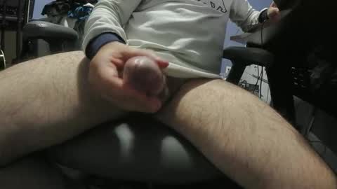 ericarseneau online show from April 14, 2:17 am