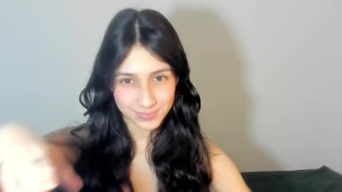 Snapshot of ericbana_ chatting on October 30, 2:35 am Dayanna online show from October 30, 2:35 am