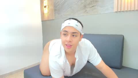 Snapshot of erick_craig chatting on January 8, 7:38 pm Erick online show from January 8, 7:38 pm