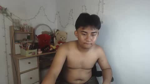 erick_cummer30 online show from April 14, 5:57 am