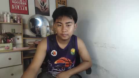 Snapshot of erick_cummer30 chatting on May 1, 1:21 am erick_cummer30 online show from May 1, 1:21 am