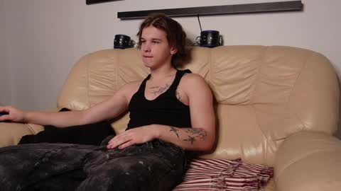 ERICK GRANT online show from December 11, 2:44 pm