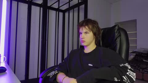 ERICK GRANT online show from February 9, 1:22 am