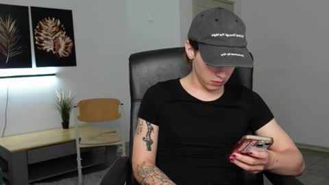 ERICK GRANT online show from September 14, 9:14 pm