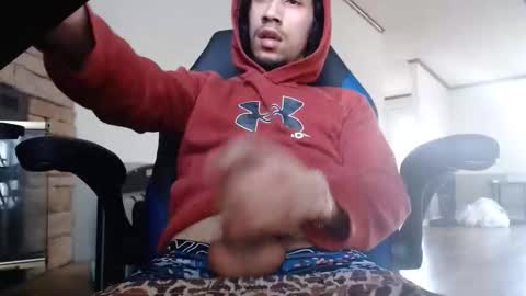 Snapshot of erick_martinezz chatting on March 5, 10:39 pm erick online show from March 5, 10:39 pm