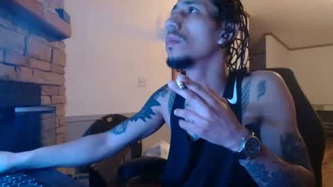 Snapshot of erick_martinezz chatting on March 8, 2:37 am erick online show from March 8, 2:37 am