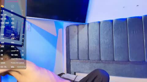 erick online show from April 13, 4:29 am