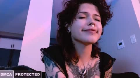 Snapshot of erii_xoxo chatting on October 25, 5:26 am Rainbow on your spoon online show from October 25, 5:26 am