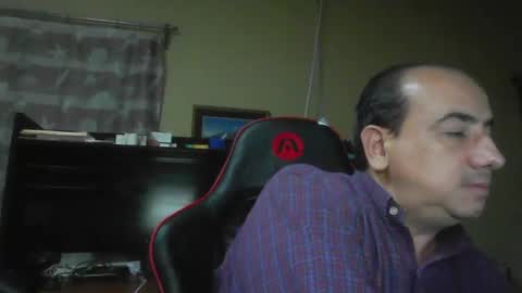 Snapshot of erik1781 chatting on May 16, 5:26 am erik1781 online show from May 16, 5:26 am