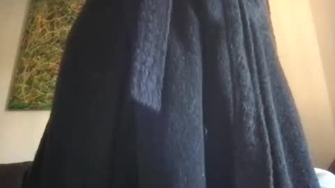 Snapshot of erik_69_69 chatting on April 18, 6:28 am erik_69_69 online show from April 18, 6:28 am