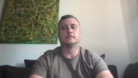 Snapshot of erik_69_69 chatting on April 20, 9:12 am erik_69_69 online show from April 20, 9:12 am