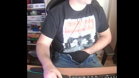 Snapshot of erik_dapper chatting on November 19, 5:13 pm Erik Dapper online show from November 19, 5:13 pm