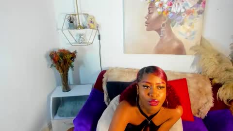 Snapshot of erika_lyrics chatting on February 20, 4:53 am E R I K A - L Y R I C S online show from February 20, 4:53 am