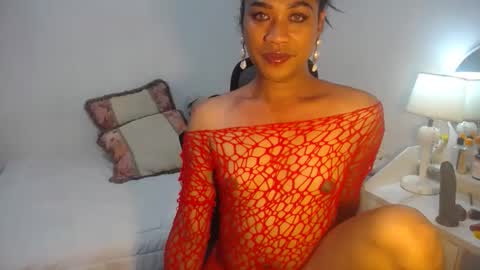 erika_madrigal online show from February 10, 9:14 am