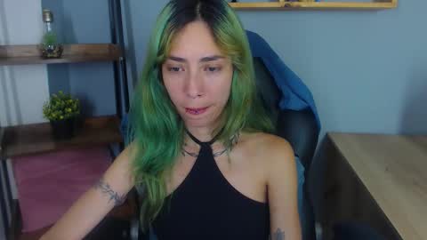 E R I K A - SAGITARIO..... online show from November 14, 12:42 am