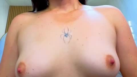 Erika online show from April 1, 8:39 pm