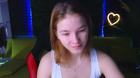 Snapshot of erikabrian chatting on December 3, 1:30 am erikabrian online show from December 3, 1:30 am