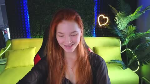 Snapshot of erikabrian chatting on December 15, 8:30 am erikabrian online show from December 15, 8:30 am