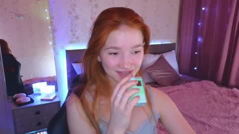 Snapshot of erikabrian chatting on December 22, 7:00 am erikabrian online show from December 22, 7:00 am