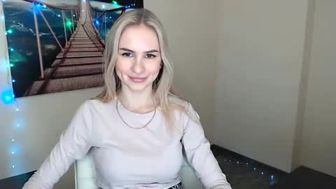 Erika online show from January 11, 1:01 pm