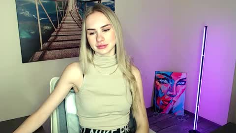 Erika online show from February 5, 1:05 pm