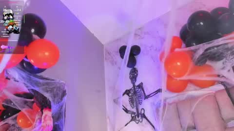 Erika  online show from October 9, 8:29 pm