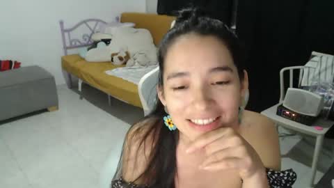 erina_1 online show from June 8, 1:39 am