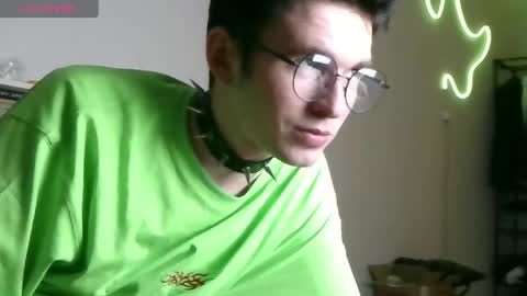 Ernest online show from April 15, 7:58 pm