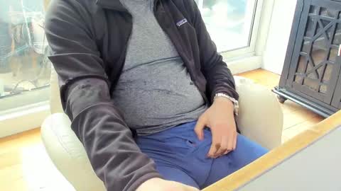 Snapshot of erock9871 chatting on February 19, 6:21 pm erock9871 online show from February 19, 6:21 pm