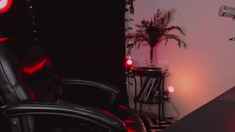 erohaze online show from February 28, 4:10 pm