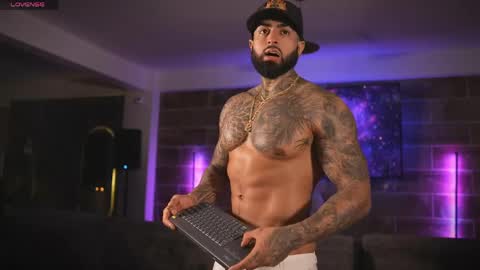 EROS DARK online show from April 1, 3:51 am