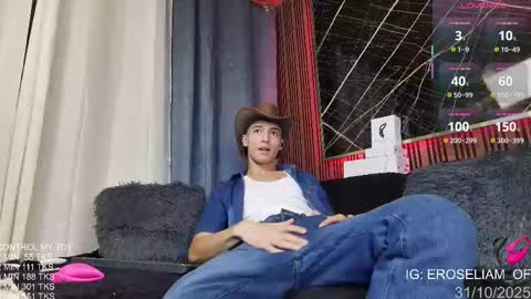 Snapshot of eroseliam chatting on November 2, 7:49 pm EROS ELIAM online show from November 2, 7:49 pm