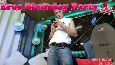 Snapshot of eroseliam chatting on November 26, 3:35 pm EROS ELIAM online show from November 26, 3:35 pm